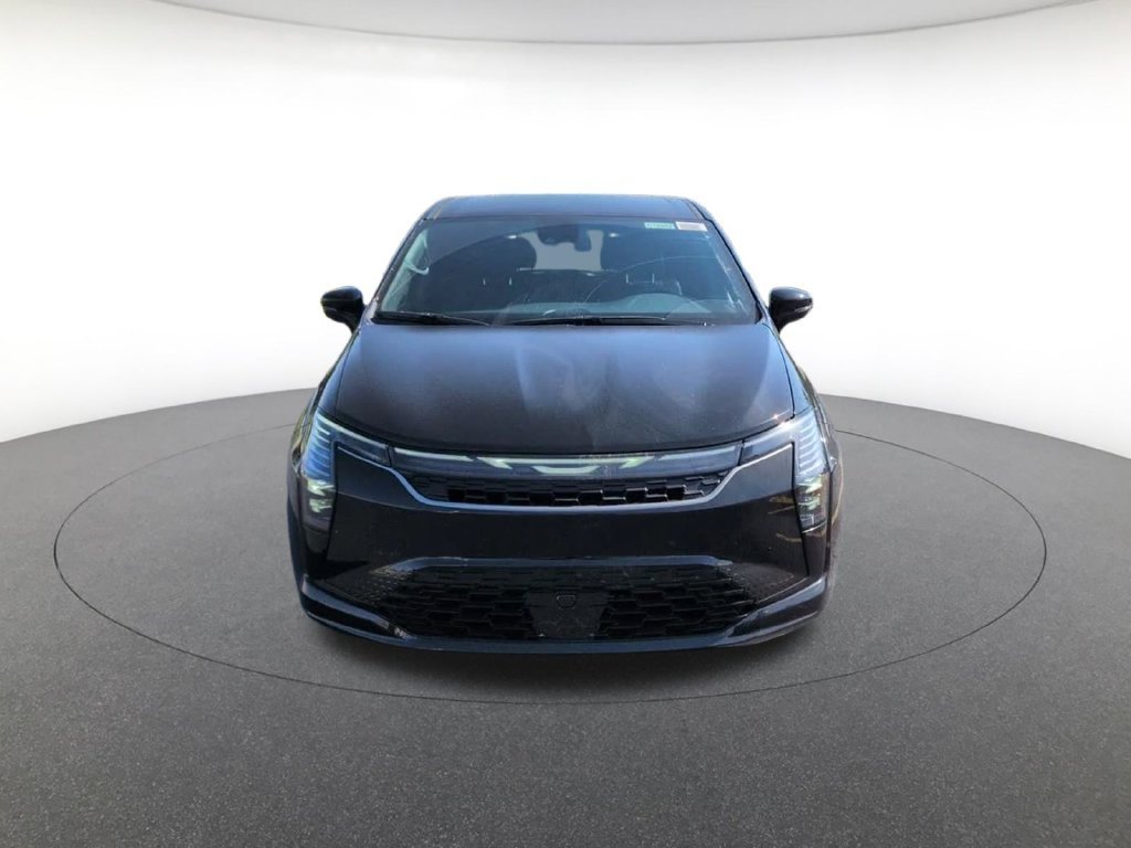 New 2027 Diamond Black Crystal Pearl-Coat Paint Chrysler Select image 15