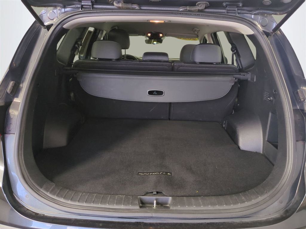 2023 Hyundai Santa Fe SE - Photo 14
