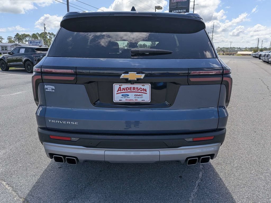 Used 2025 Lakeshore Blue Metallic Chevrolet LT image 5