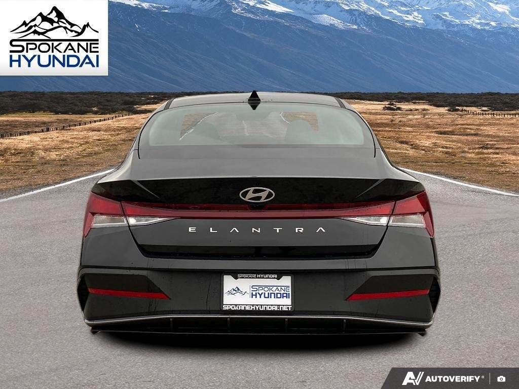 New 2026 Abyss Black Hyundai SE image 5