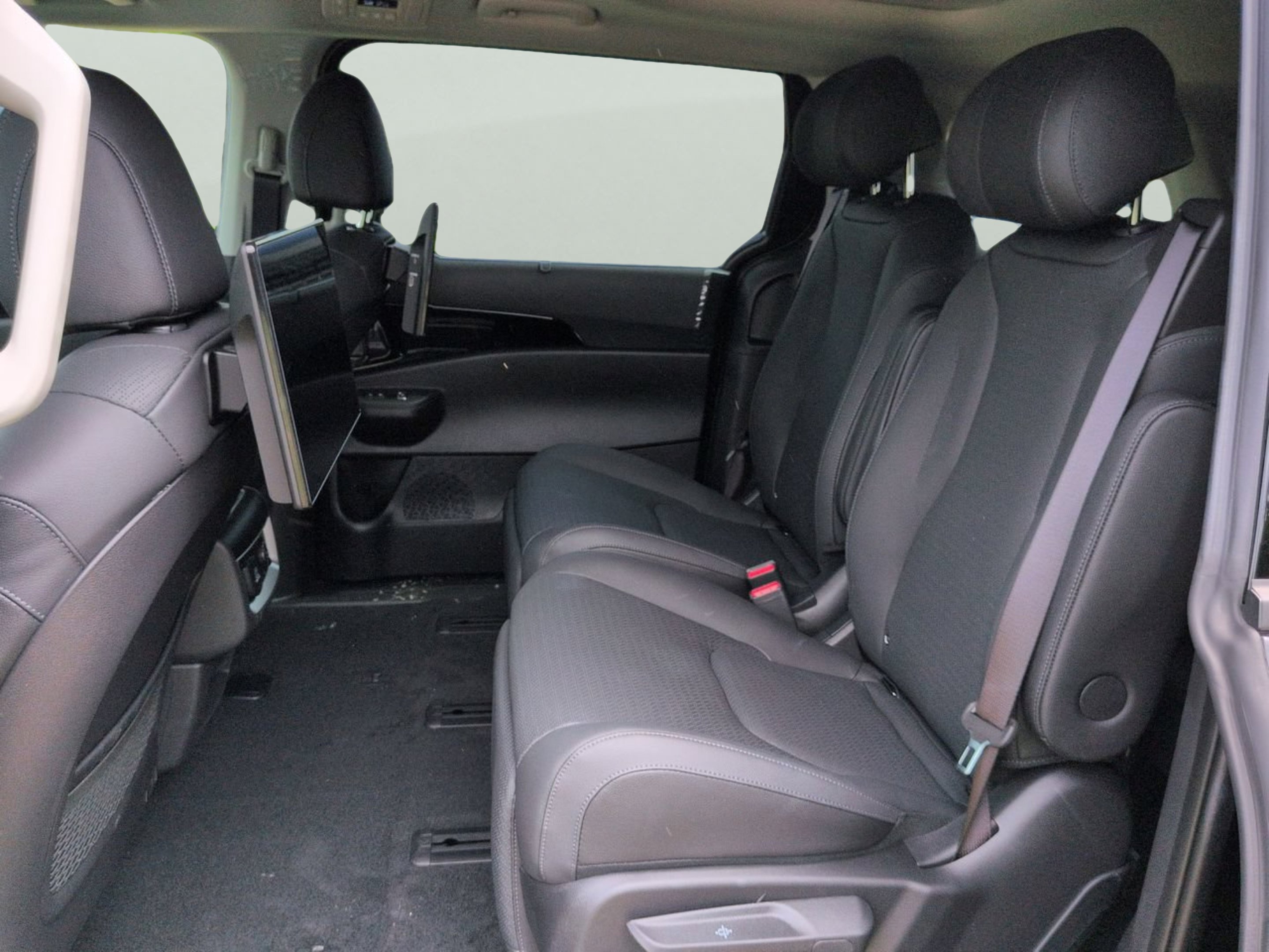 New 2026 Aurora Black Pearl Kia SX Prestige image 13