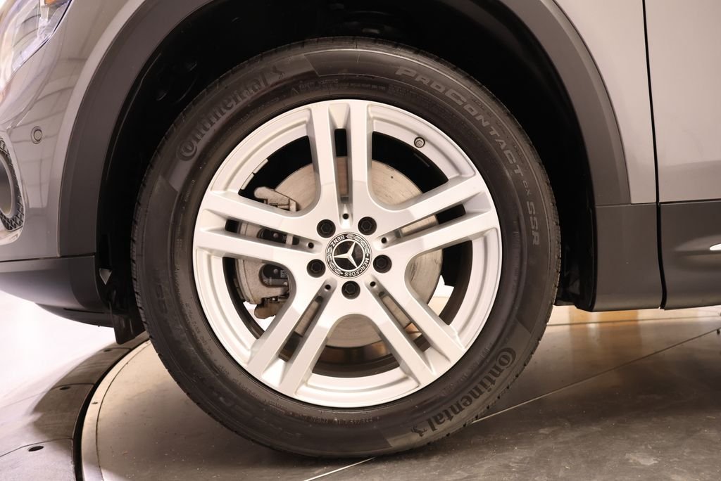 Used 2022 Mountain Gray Metallic Mercedes-Benz GLB 250 image 11