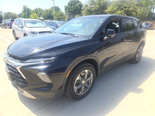 Used 2023  Chevrolet LT image 6