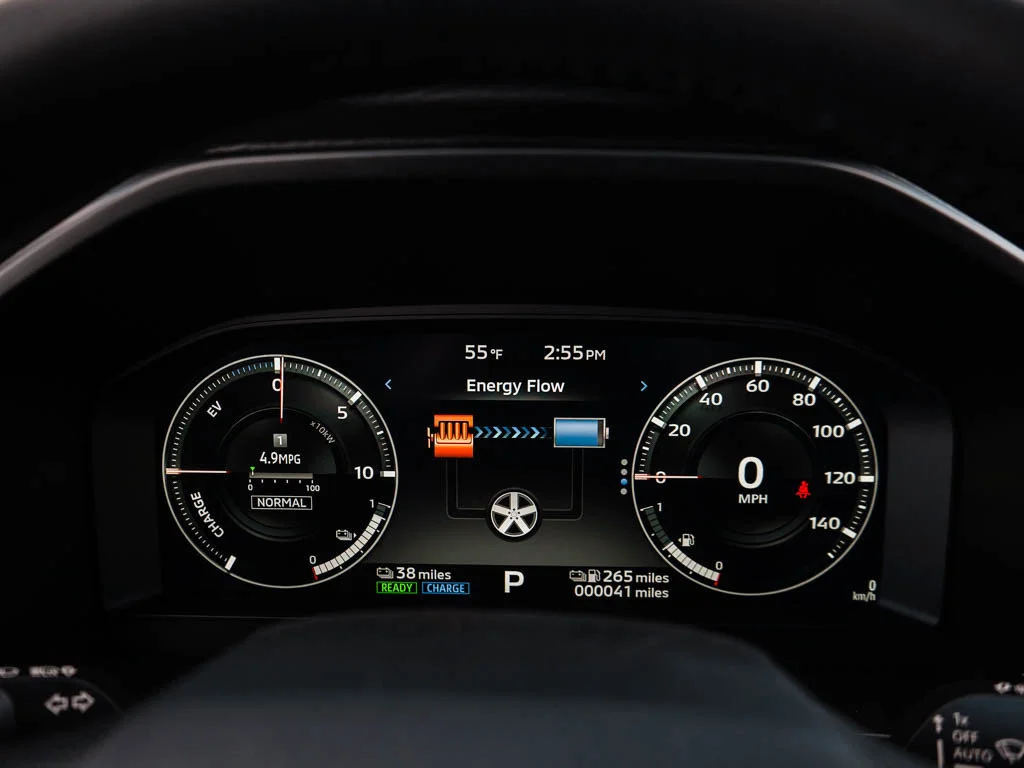 2025 Mitsubishi Outlander Plug-in Hybrid SE - Photo 23