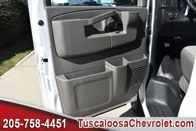 2025 Chevrolet Express Cargo Work Van - Photo 12