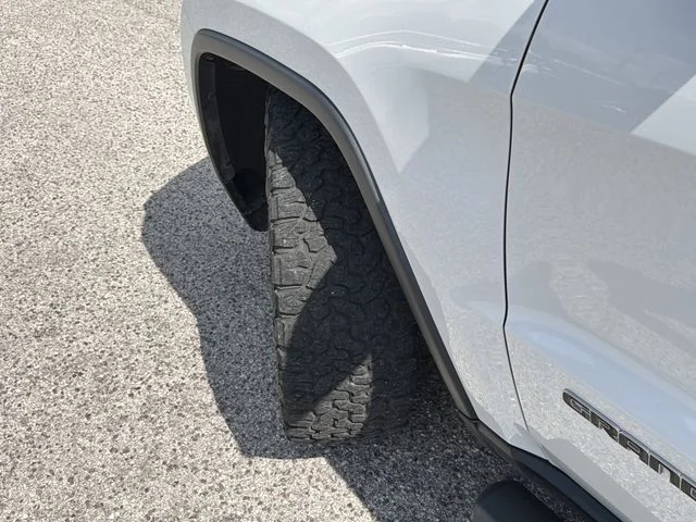 Used 2021 White Jeep Limited image 33