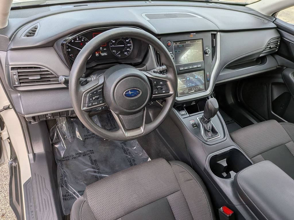 Used 2023 White Subaru 2.5i image 16