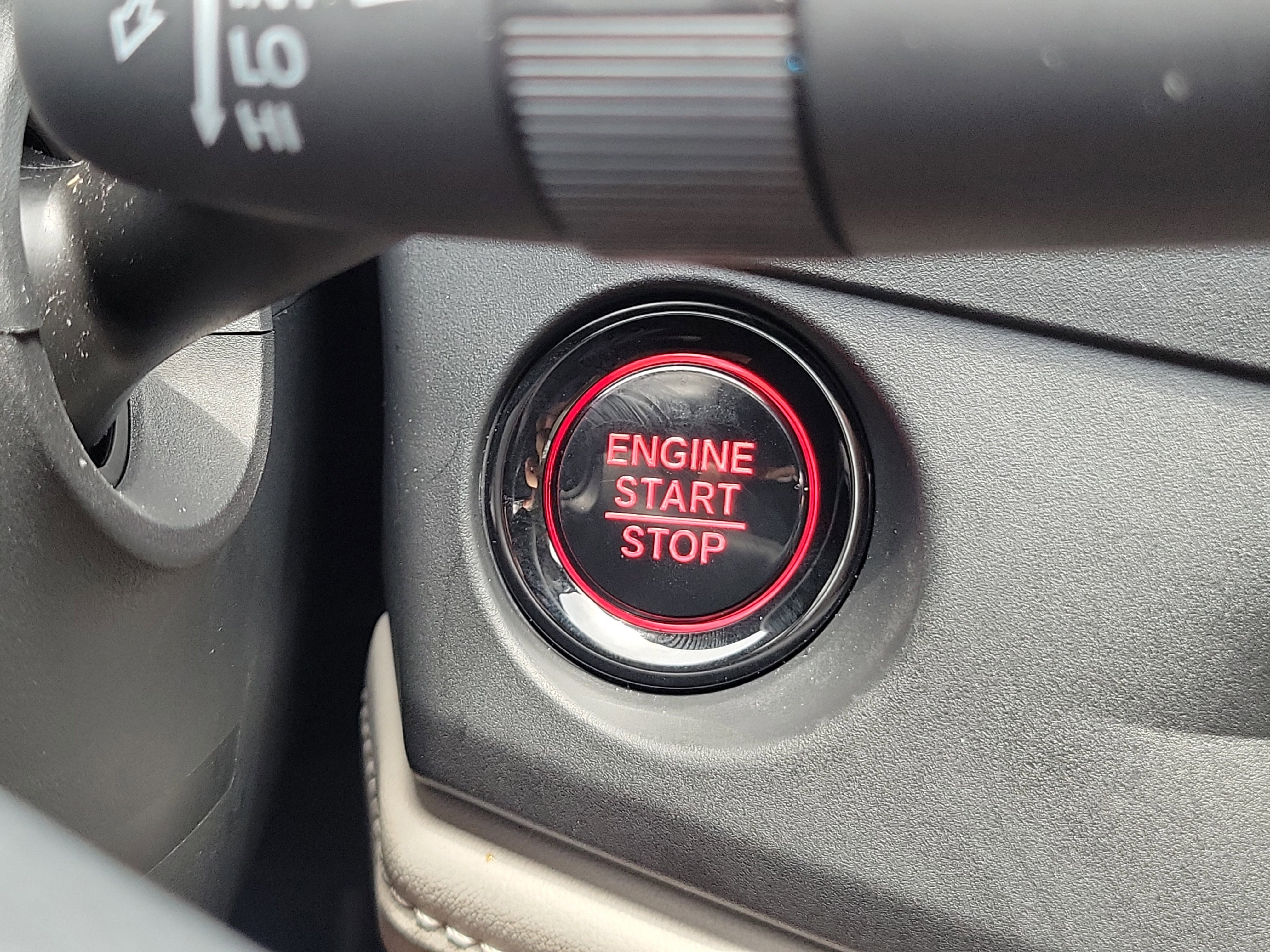 Used 2025 Radiant Red Metallic Honda SE image 34