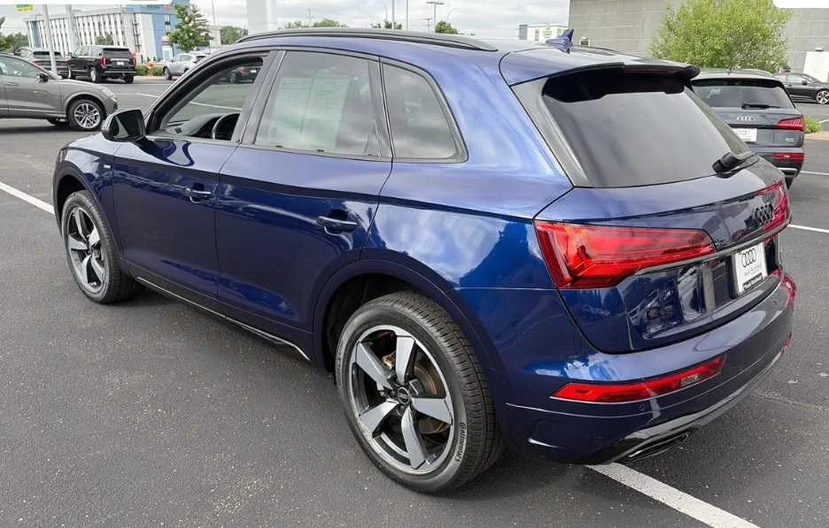Used 2023 Navarra Blue Metallic Audi S line Premium Plus image 7