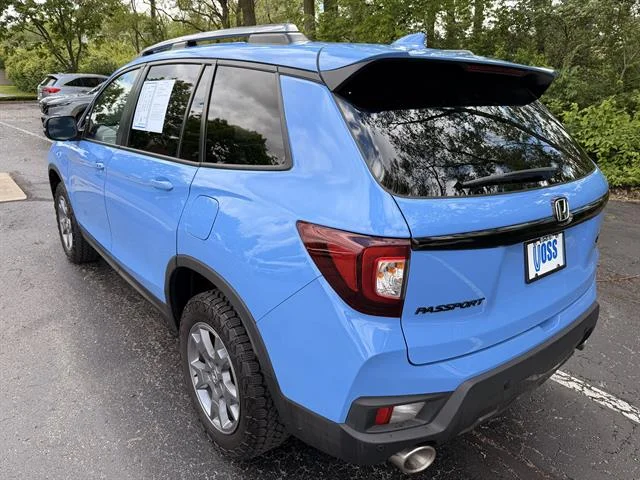 Used 2025 Diffused Sky Blue Pearl Honda TrailSport image 5