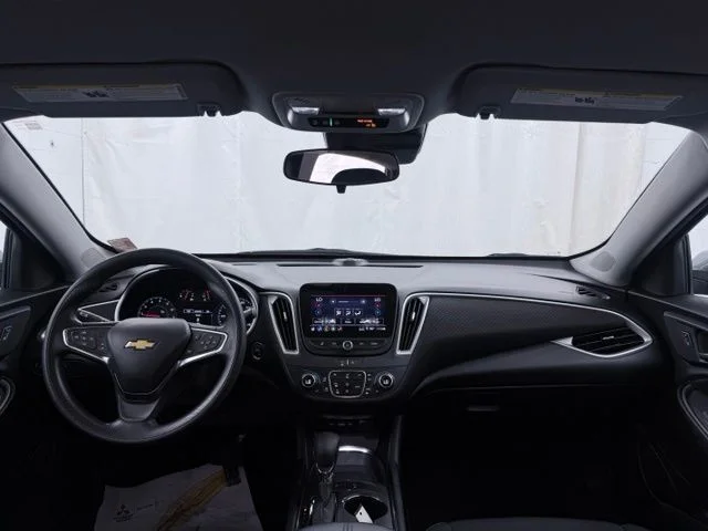 Used 2024 Gray Chevrolet LT image 29