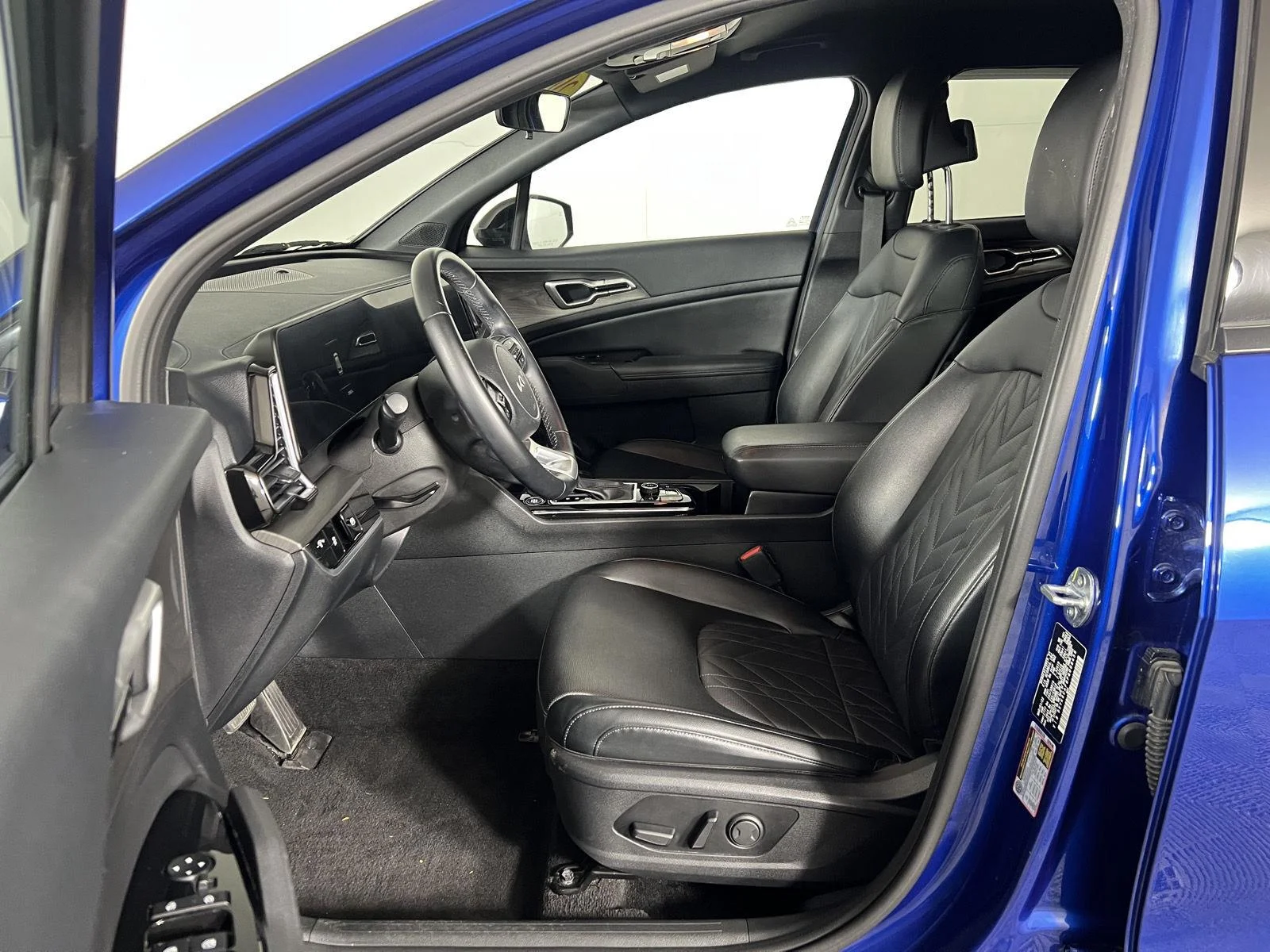 Used 2023 Sapphire Blue Kia X-Line image 12