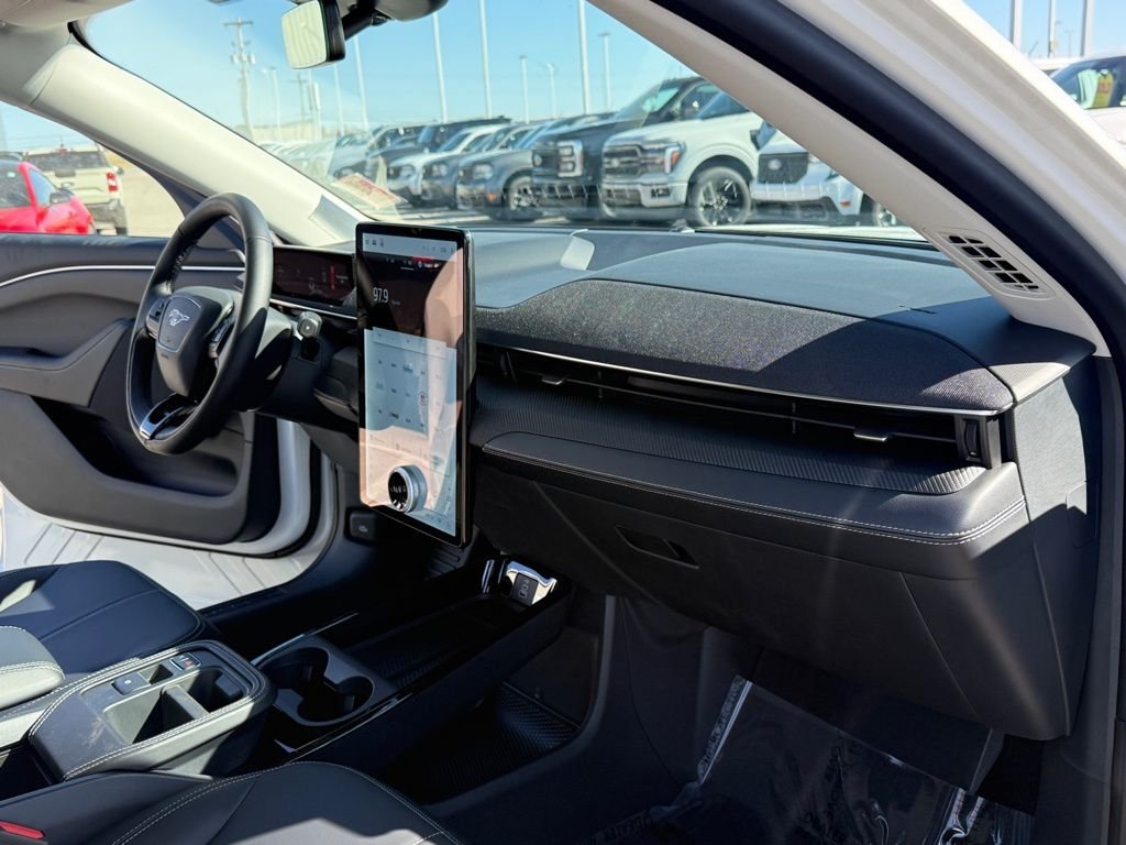2026 Ford Mustang Mach-E Select - Photo 15