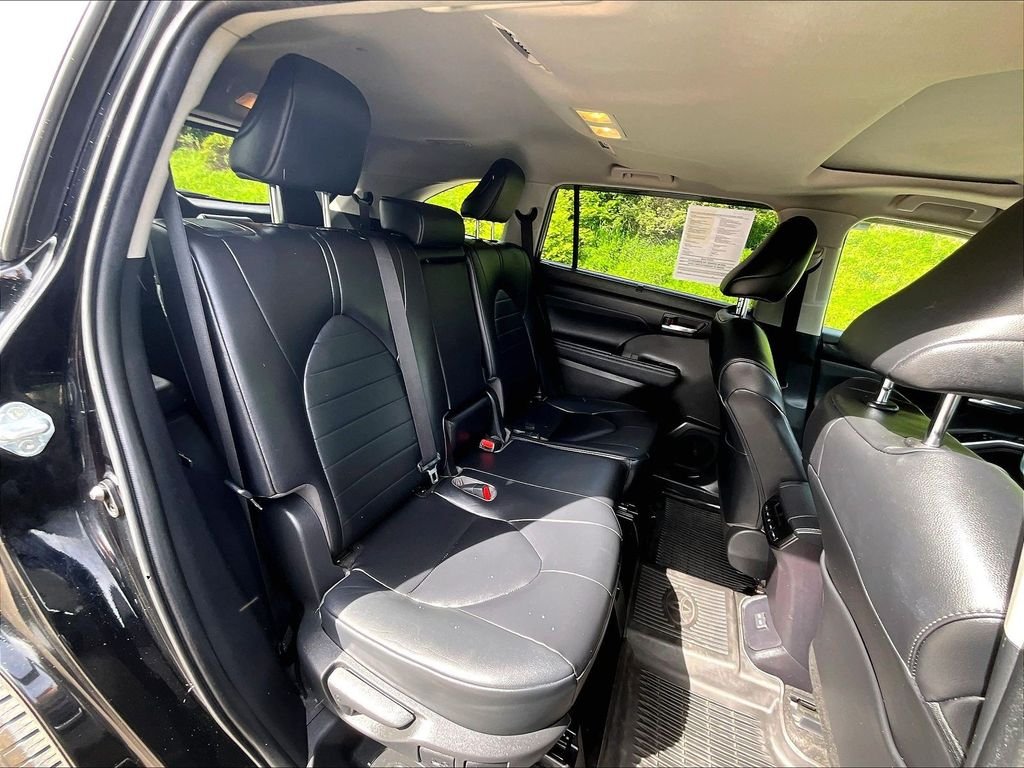 Used 2023 Black Toyota XLE image 16