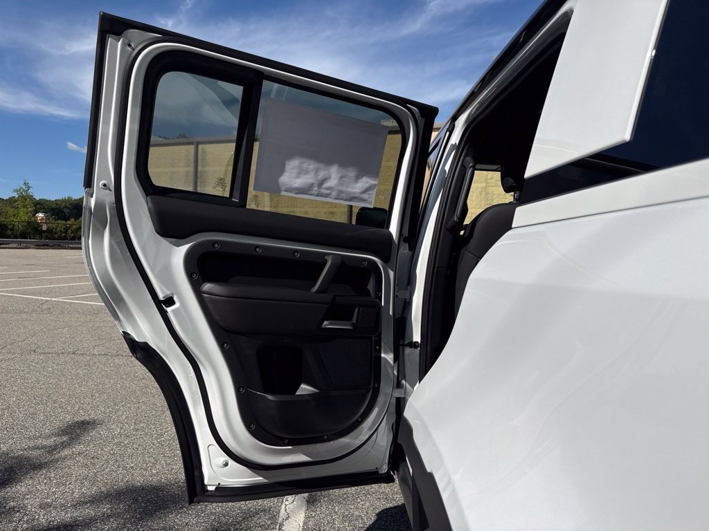 New 2026 White Land Rover S image 12