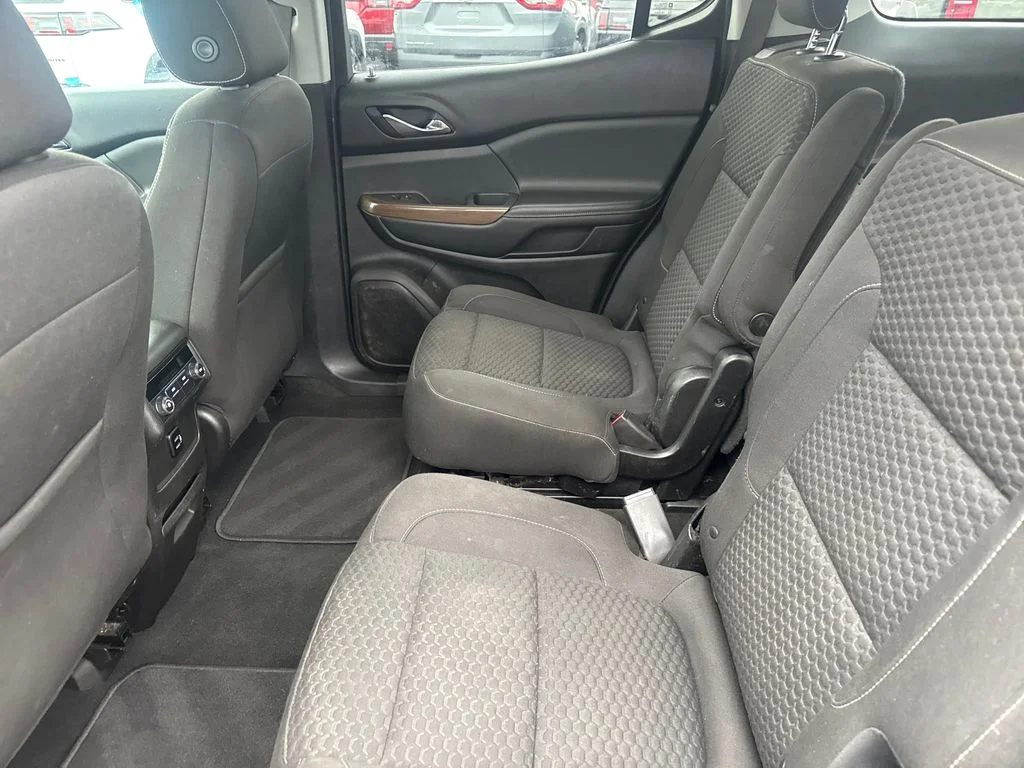 Used 2018 Blue GMC SLE-2 image 34