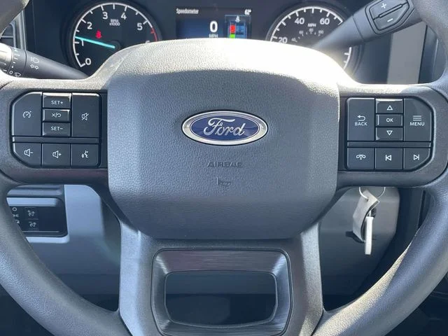 New 2026 Oxford White Ford XL image 12