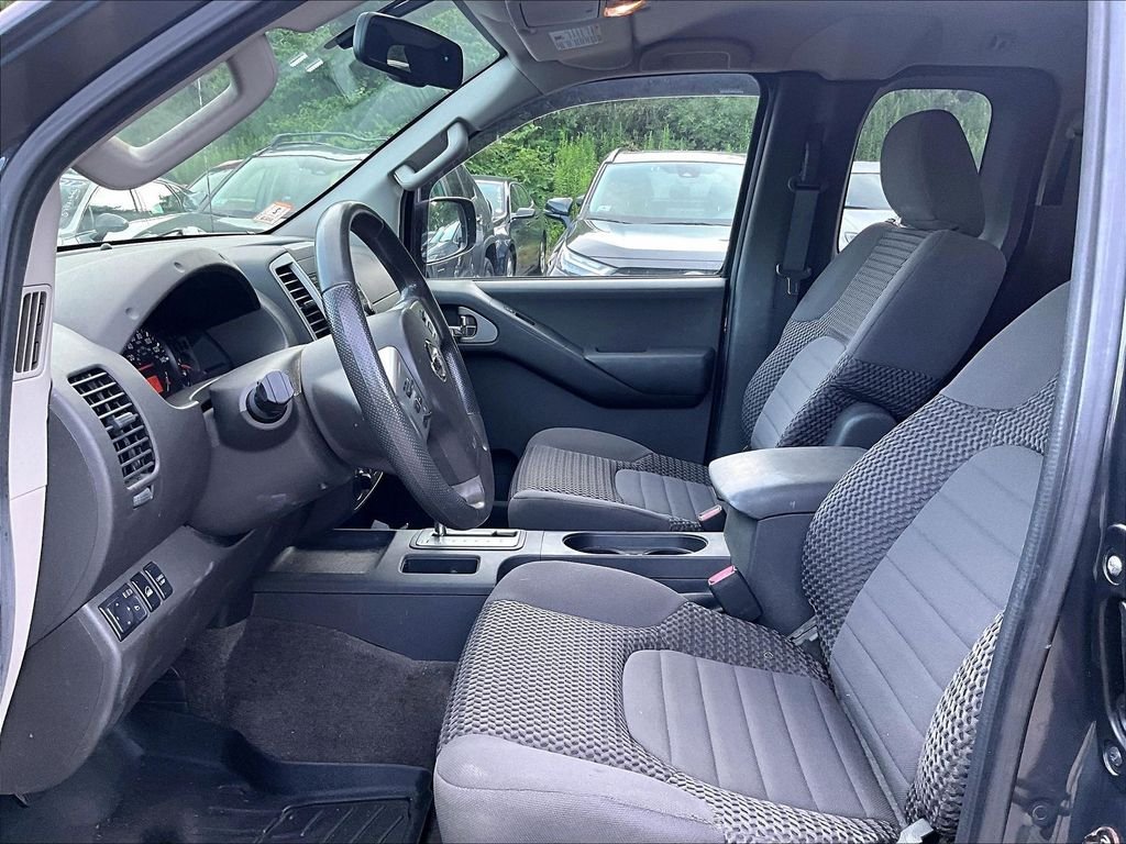 Used 2013 Black Nissan SV image 4