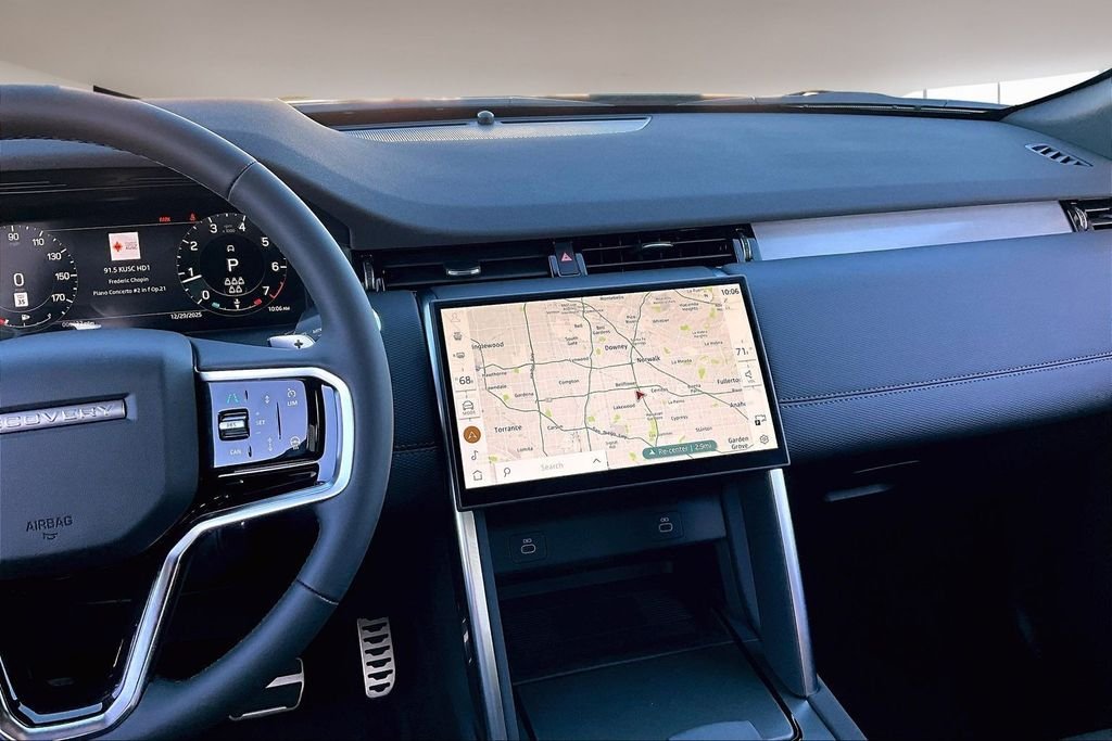 2025 Land Rover Discovery Sport Dynamic SE - Photo 6