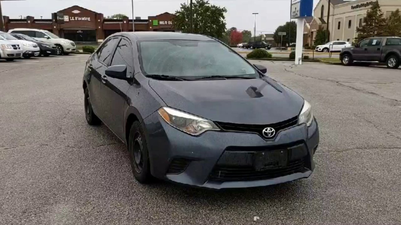 2015 Toyota Corolla L photo 3