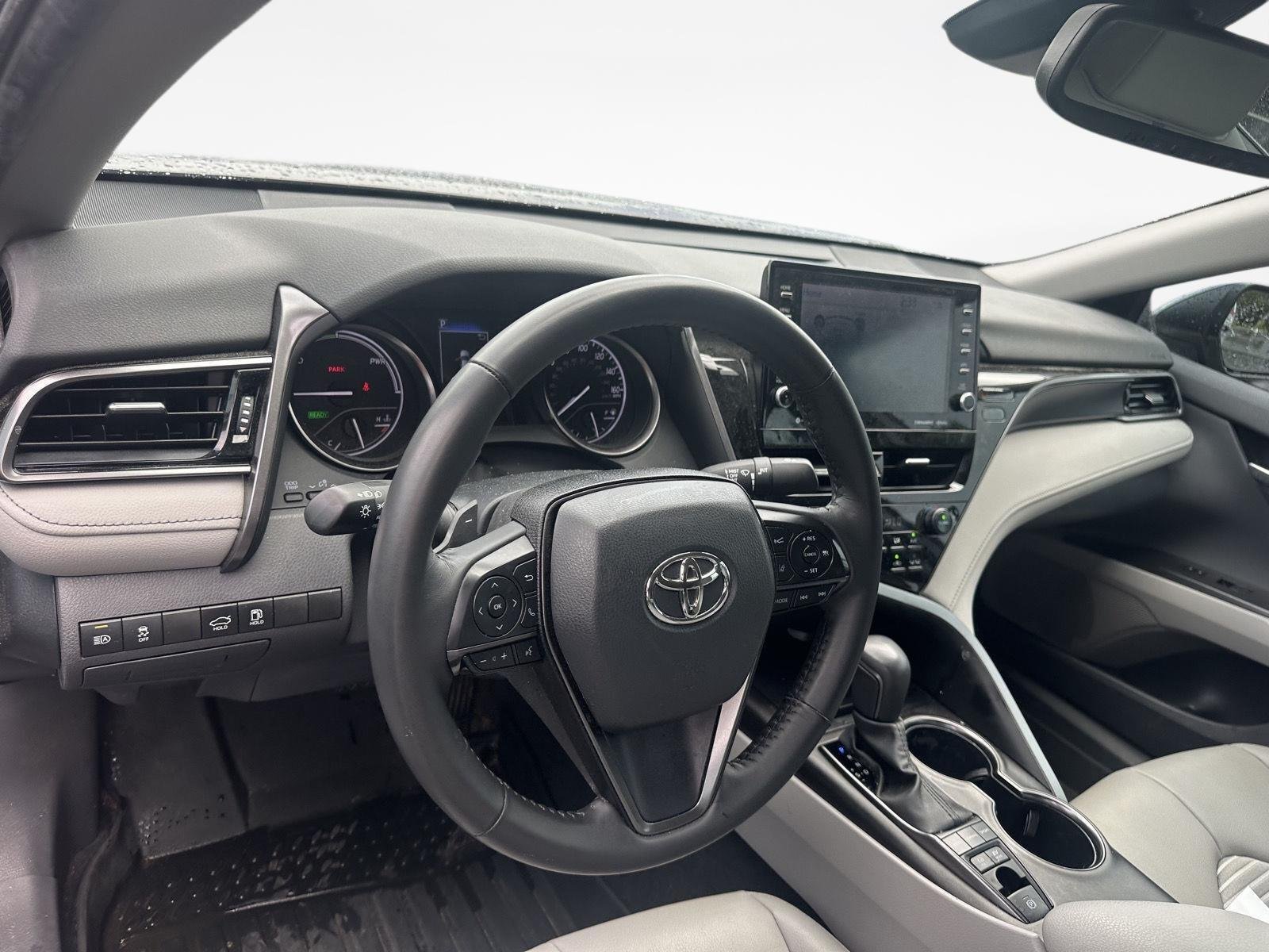 Used 2024 Predawn Gray Mica Toyota Hybrid SE image 10
