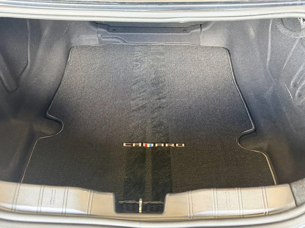 Used 2018 NIGHTFALL GRAY METALLIC Chevrolet 2SS image 14