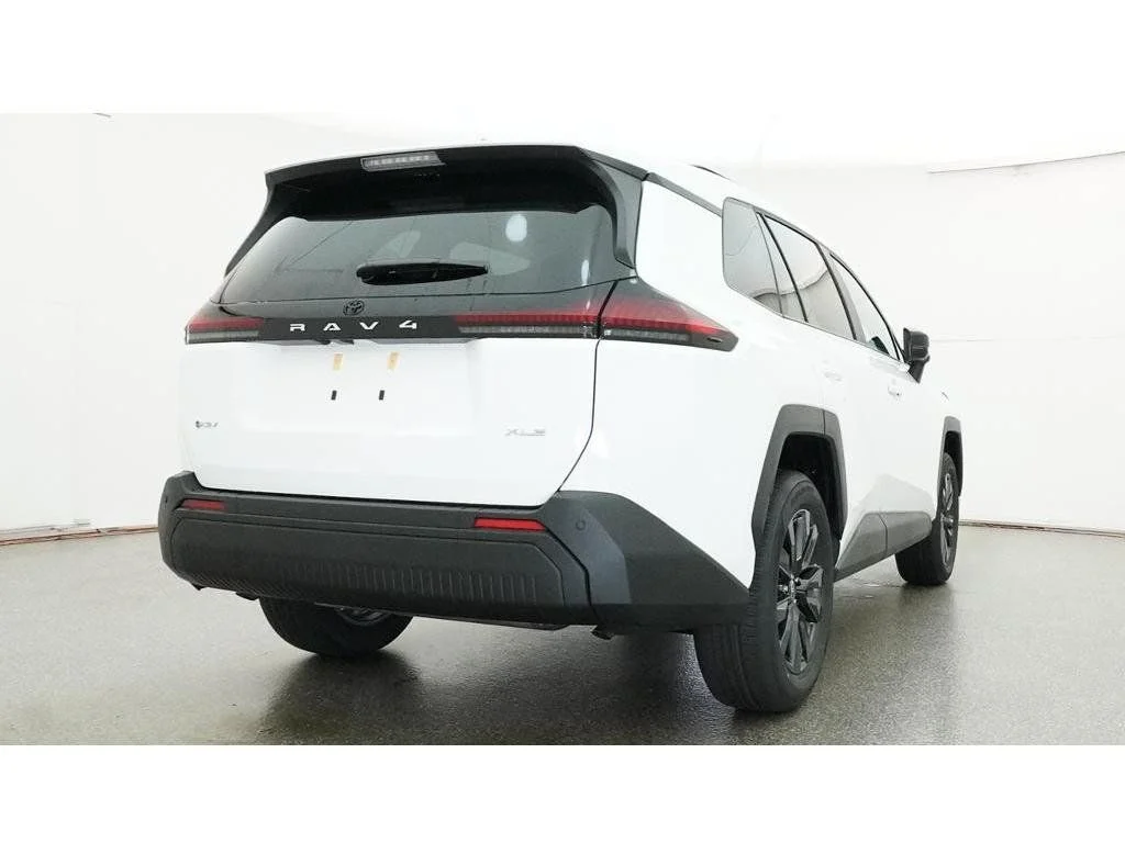 New 2026 White Toyota XLE Premium image 31