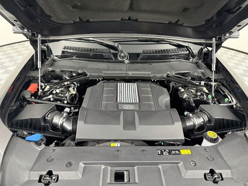 Certified Used 2026 Black Land Rover V8 image 32