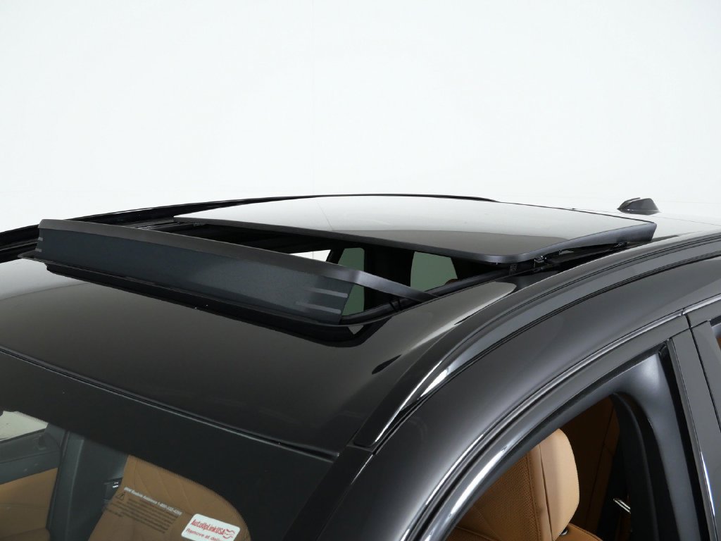 New 2026 Black Sapphire Metallic BMW xDrive50e image 17