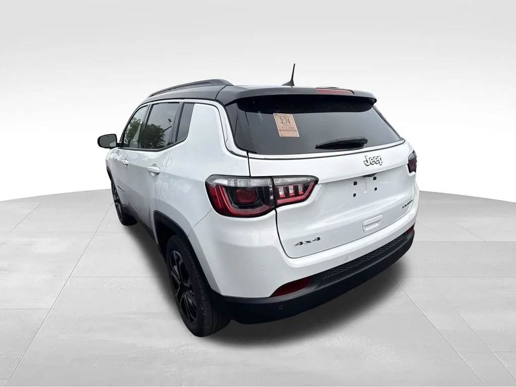 Used 2023 White Jeep Limited image 4