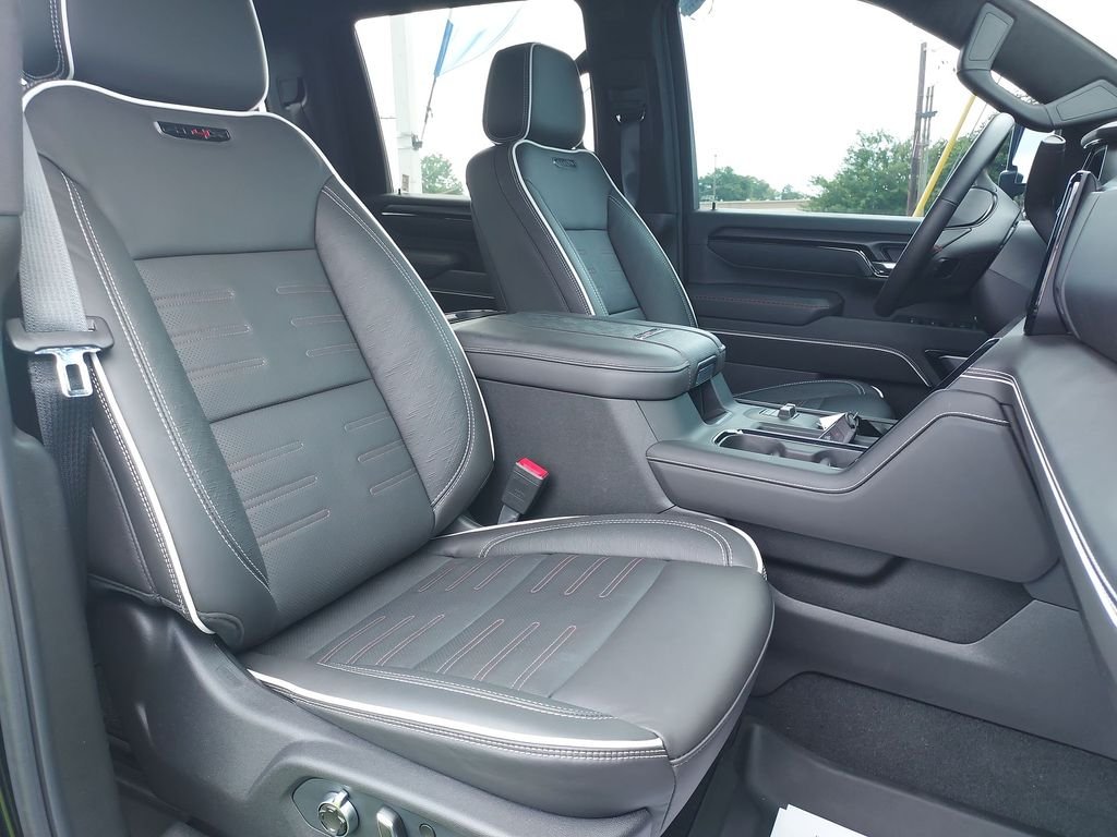 Used 2026 Black GMC AT4X image 31