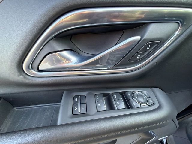 Used 2021  Chevrolet High Country image 20