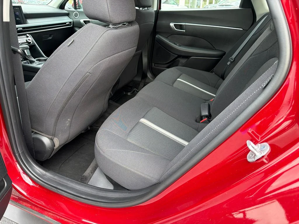 Used 2025 Red Hyundai SE image 20