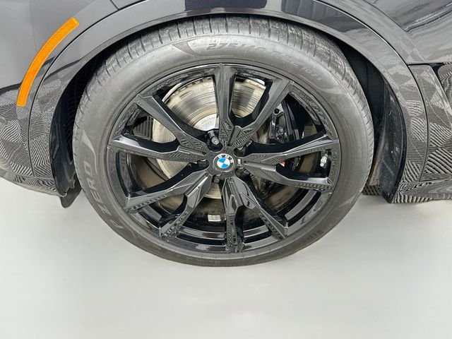 Used 2024 Black Sapphire Metallic BMW M60i image 33