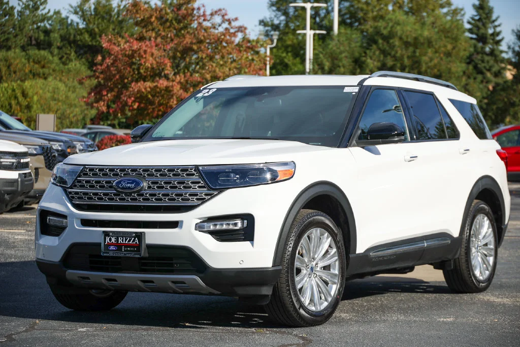 Certified Used 2023 White Ford Limited image 1