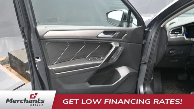 Used 2023 White Volkswagen 2.0T SE image 10