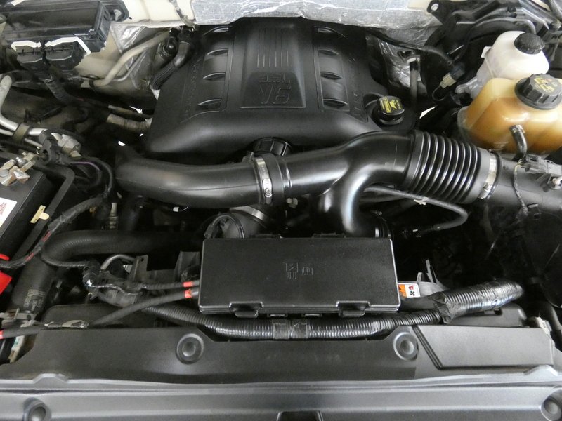 Used 2013 PALE ADOBE METALLIC Ford Supercab Lariat image 26