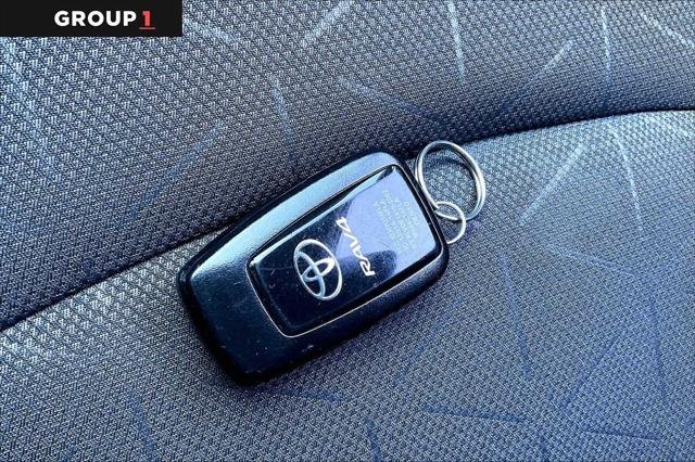 Certified Used 2025 SILVER SKY METALLIC Toyota  image 15