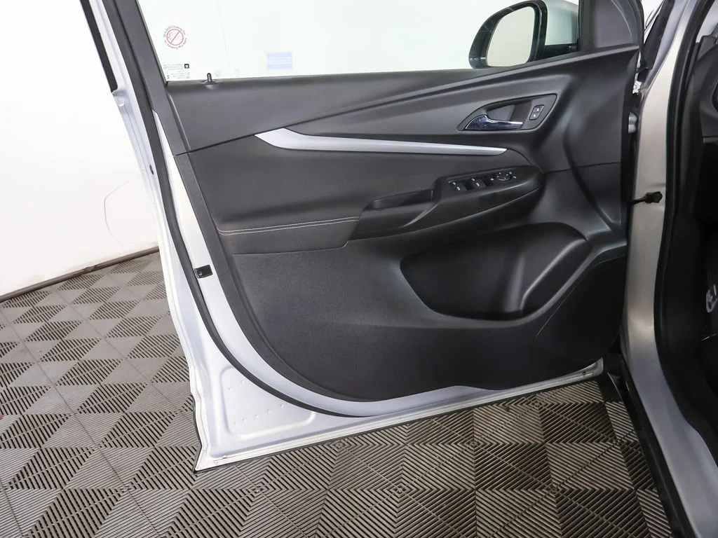 Used 2023 Silver Chevrolet LT image 20