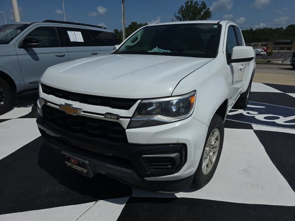 Used 2021 White Chevrolet LT image 5