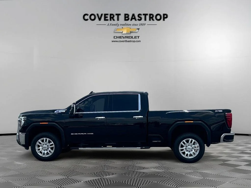Used 2024 Black GMC SLT image 4