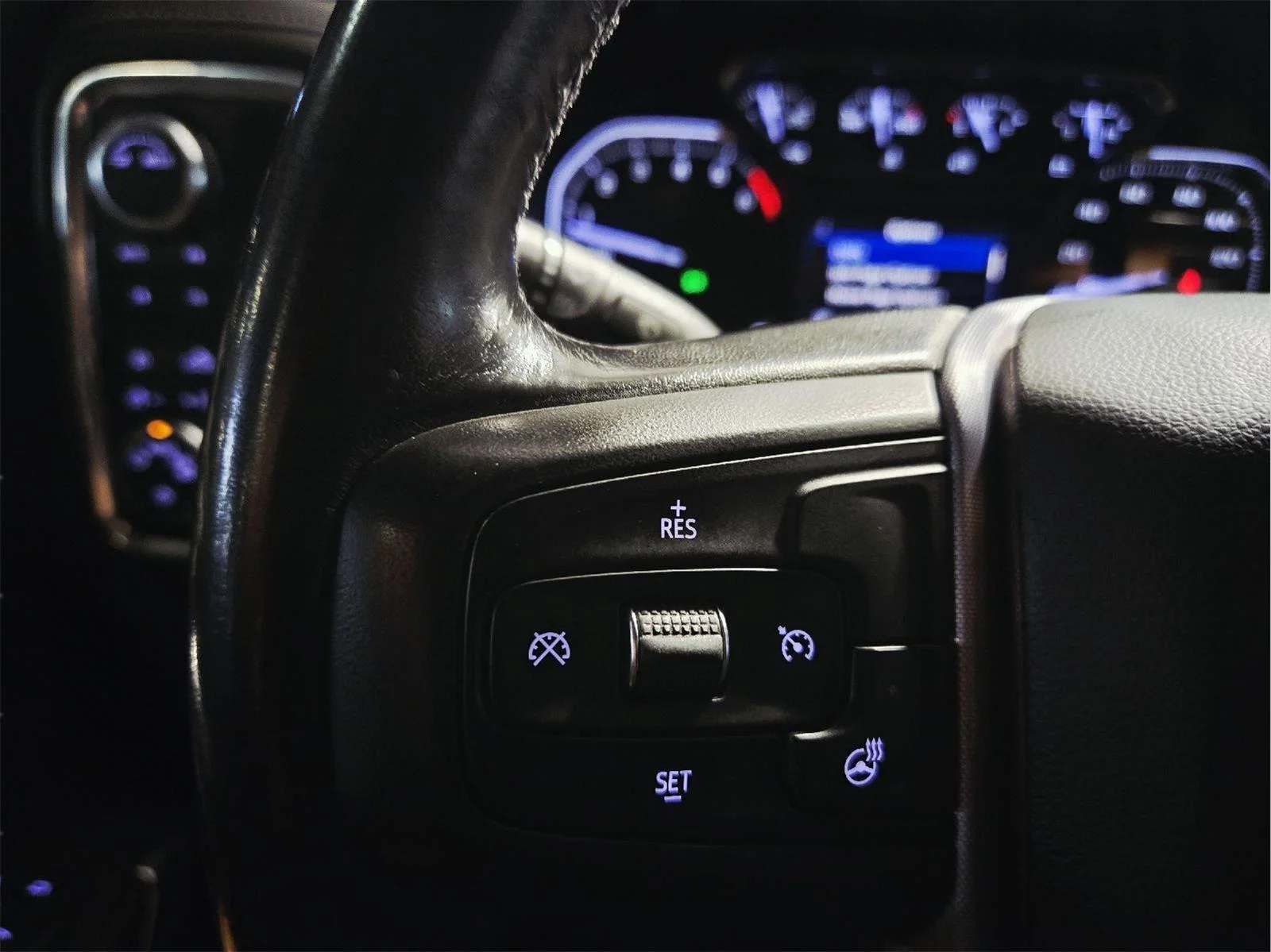 Used 2021 Summit White GMC Elevation image 28