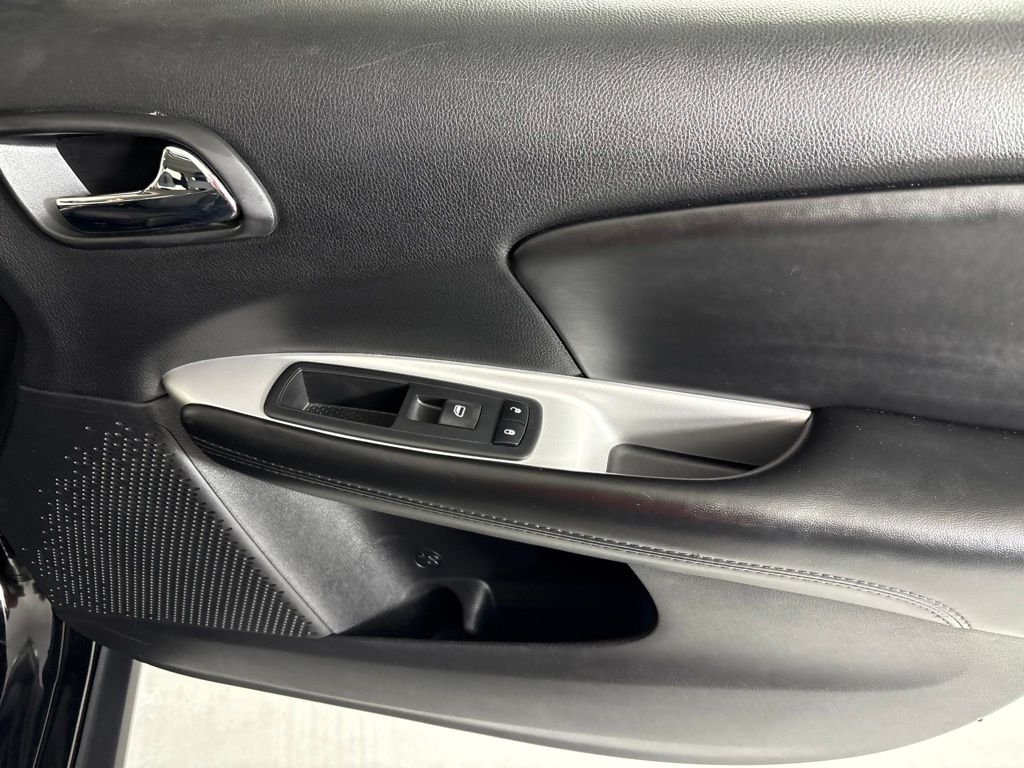 Used 2019 Black Dodge SE image 13