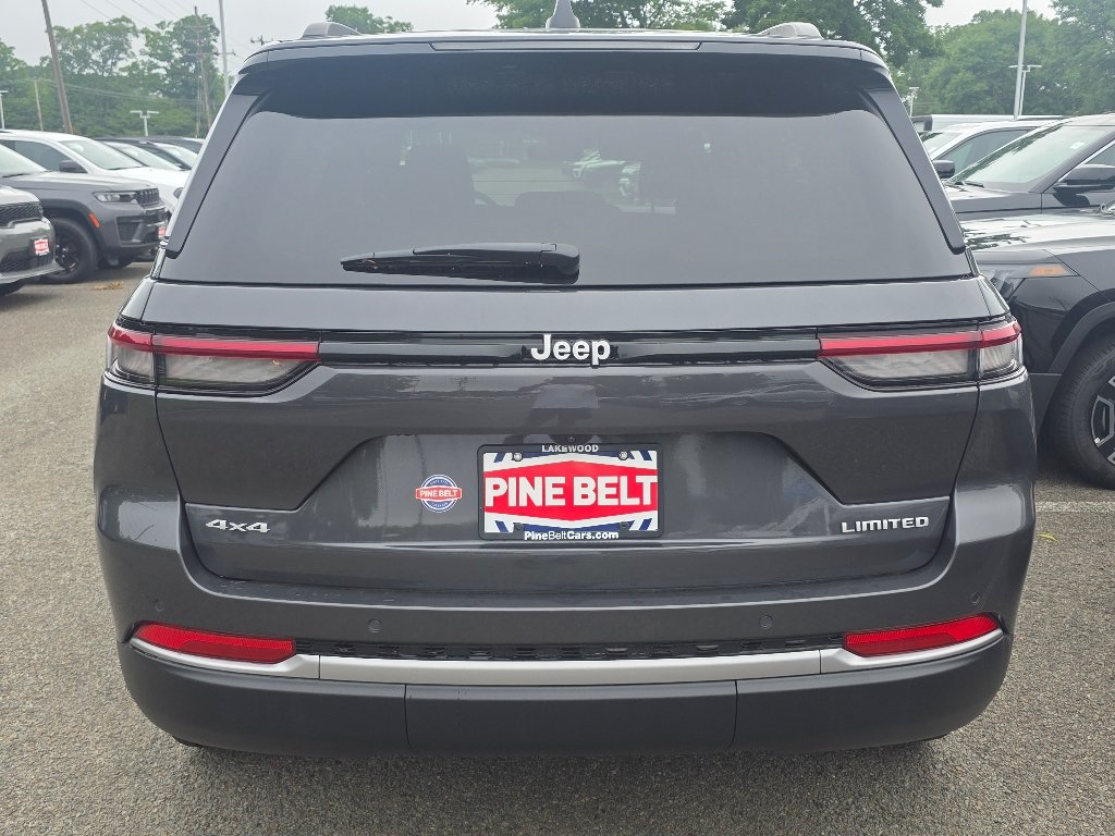 New 2026 Baltic Gray Metallic Clear-Coat Exterior Paint Jeep Limited image 12
