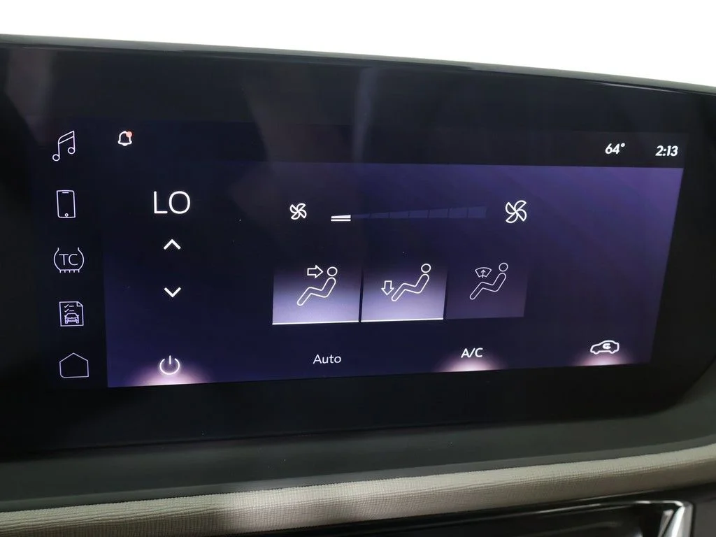 Used 2024 Black Buick Avenir image 46