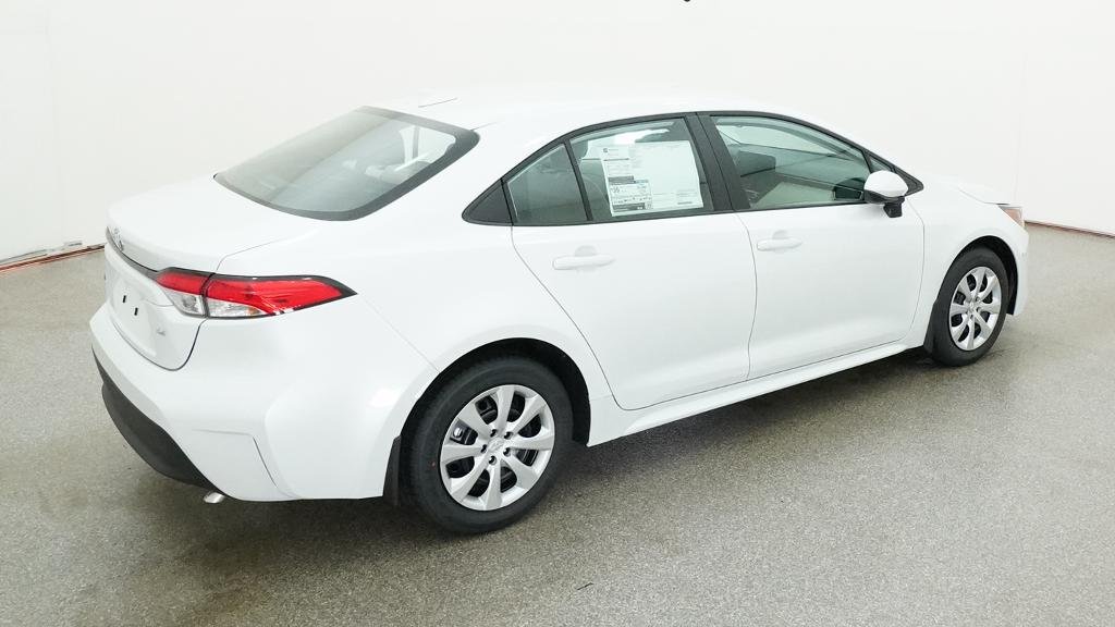 New 2026 Wind Chill Pearl Toyota LE image 18