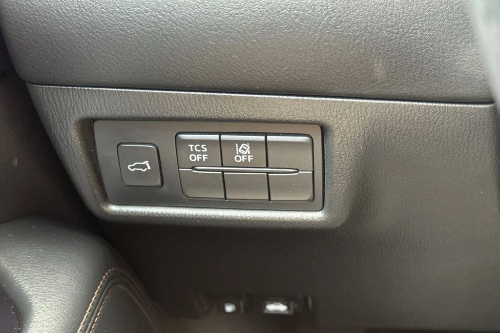 Used 2019 Black Mazda Grand Touring image 35