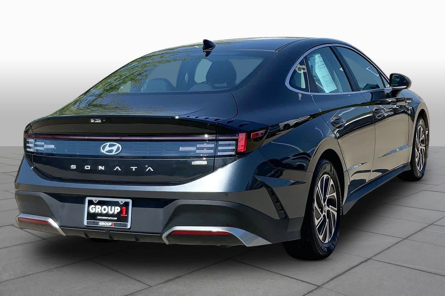 Used 2026 Portofino Gray Hyundai Blue image 12