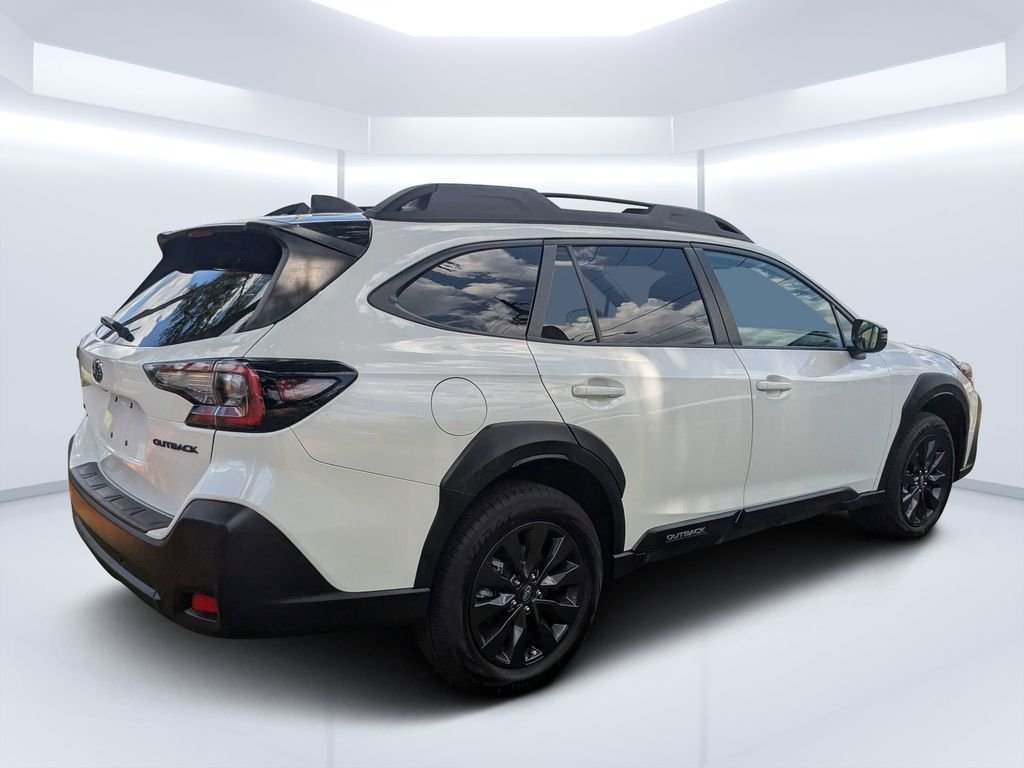 Used 2025 White Subaru Onyx Edition image 3