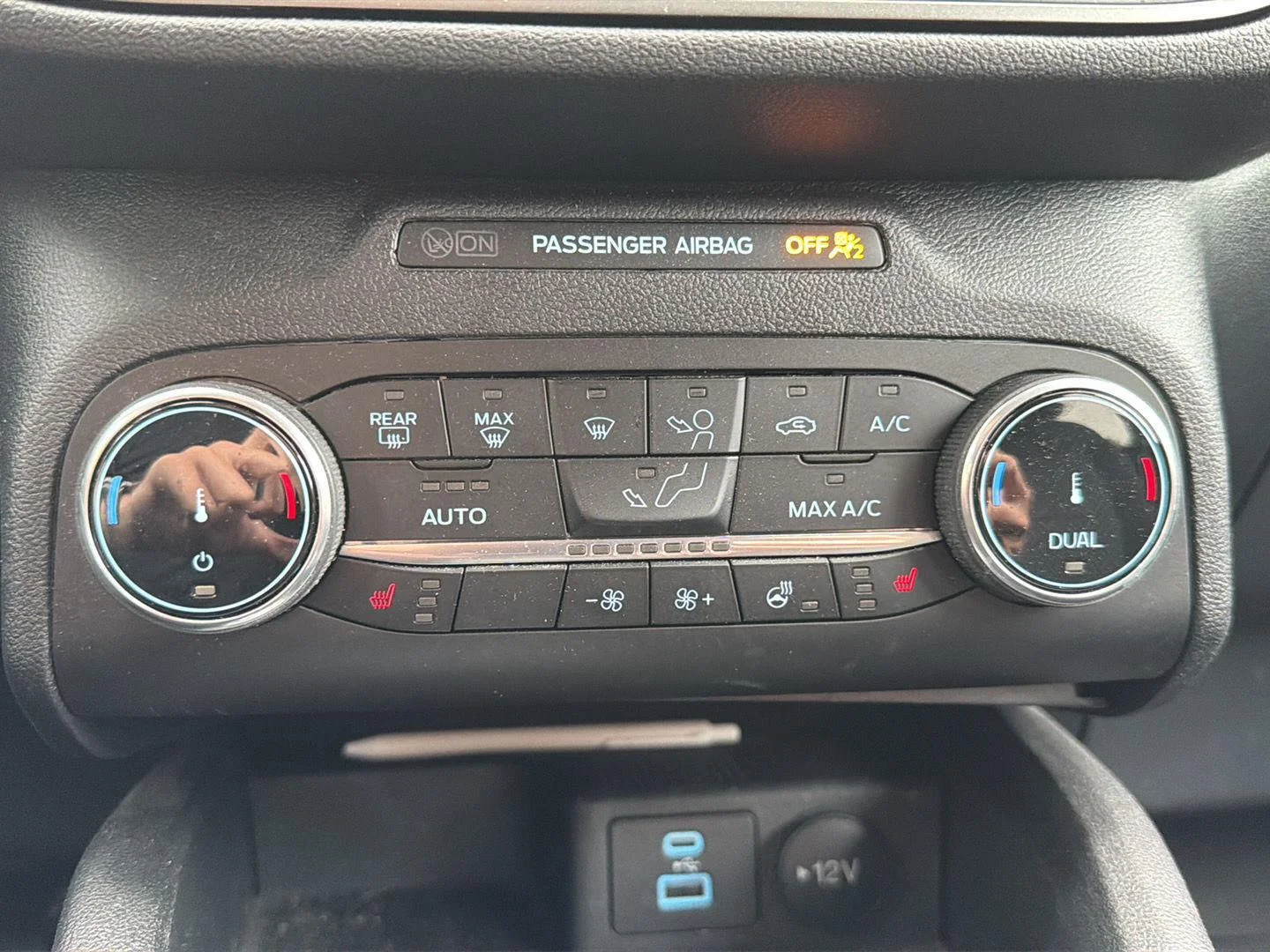 Used 2023 Cinnabar Red Ford Active image 12